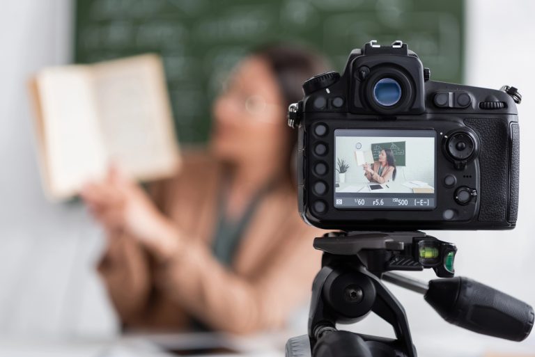 Comissão discute impactos do fim de licenciaturas totalmente a distância; participe
