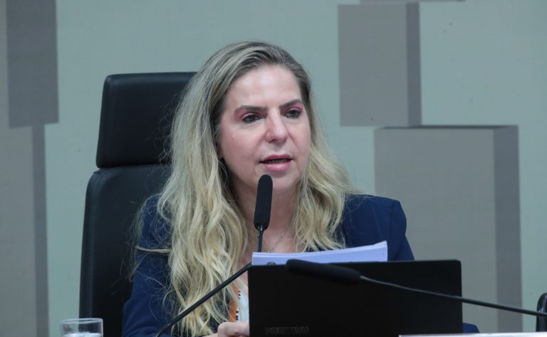 Comissão discute projeto que criminaliza a misoginia; participe
