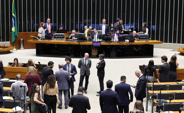 Câmara pode votar projeto que regulamenta uso de câmeras de reconhecimento facial