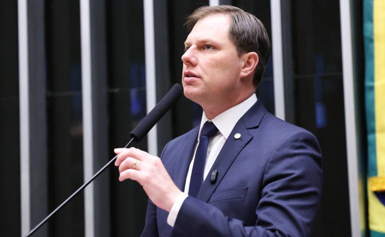 Comissão de Constituição e Justiça aprova data para conscientização sobre a síndrome de Alagille