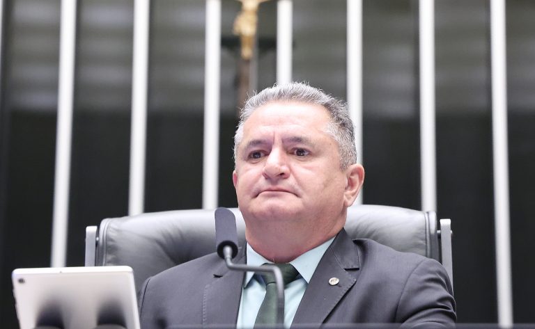 Comissão aprova ampliação do acesso à alimentação e ao transporte escolar nas zonas rurais
