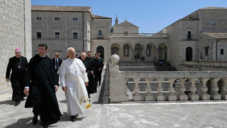 Montecassino: Papa confia à intercessão de São Bento a paz em regiões de conflito